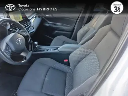 Photo 10 Toyota C-HR  122h Dynamic Business 2WD E-CVT + Programme Beyond Zero Academy MY22