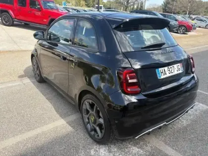 Photo 3 Abarth 500  e 155ch 42kWh Pack 4cv