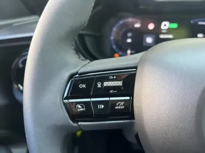 Photo 9 Alfa Romeo Junior  Elettrica 156ch Techno