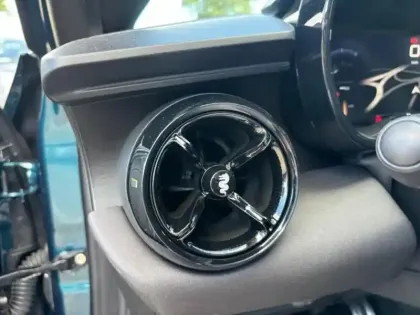 Photo 14 Alfa Romeo Junior  1.2 Ibrida 145ch Speciale e-DCT6