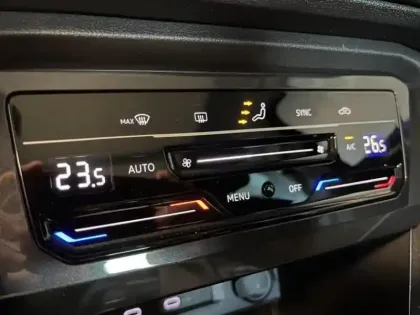 Photo 12 Volkswagen Tiguan  2.0 TDI 150ch Elegance DSG7