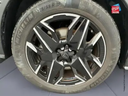 Photo 24 Peugeot 5008  Hybrid 136ch GT e-DCS6