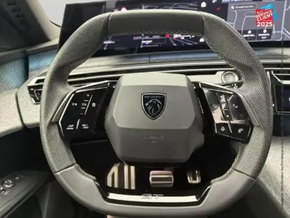 Photo 11 Peugeot 5008  Hybrid 136ch GT e-DCS6