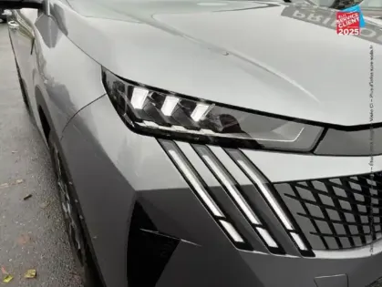 Photo 12 Peugeot 5008  Hybrid 136ch GT e-DCS6