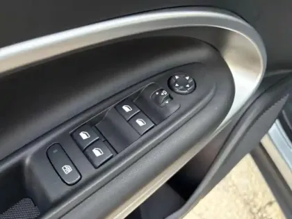 Photo 14 Jeep Avenger  1.2 Turbo T3 100ch Altitude