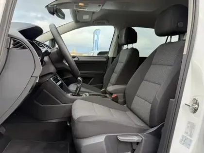 Photo 8 Volkswagen Touran  1.5 TSI EVO 150ch VW Edition 7 places