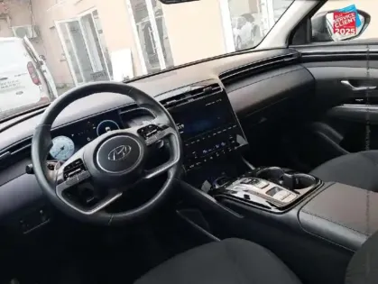 Photo 14 Hyundai Tucson  1.6 T-GDi 230ch Hybrid Creative BVA6