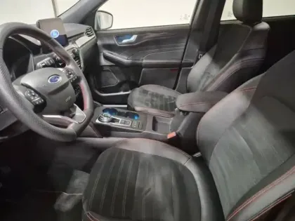 Photo 9 Ford Kuga  2.5 Duratec 190 ch FHEV E85 ST-Line X BVA