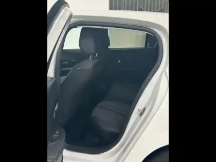 Photo 13 Peugeot 208  1.2 PureTech 100ch S&S Allure EAT8