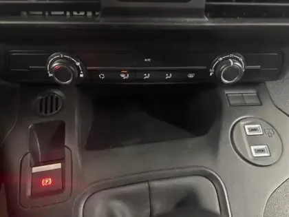 Photo 11 Citroën Berlingo Gén. III Ph2 PLUS 4