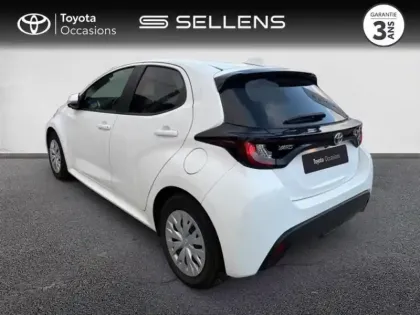 Photo 1 Toyota Yaris  116h Dynamic Business 5p + Programme Beyond Zero Academy MY22