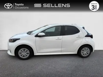 Photo 2 Toyota Yaris  116h Dynamic Business 5p + Programme Beyond Zero Academy MY22
