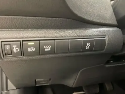 Photo 13 Toyota Corolla  1.8 140ch Design MY24