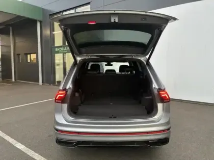 Photo 4 Volkswagen Tiguan allspace  2.0 TDI 150ch R-Line DSG7
