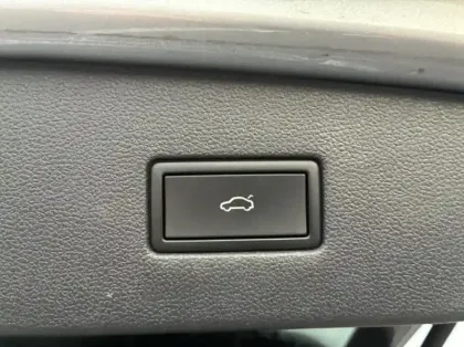 Photo 6 Volkswagen Tiguan allspace  2.0 TDI 150ch R-Line DSG7