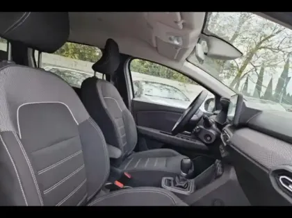 Photo 9 Dacia Jogger  1.6 hybrid 140ch Expression 5 places