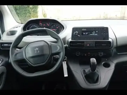 Photo 8 Peugeot Rifter  1.5 BlueHDi 100ch S&S Standard Active 7 pls