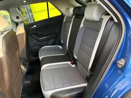 Photo 10 Volkswagen T-roc  2.0 TDI 150ch Carat Exclusive 4Motion DSG7