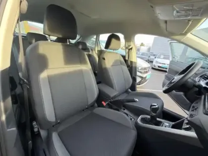 Photo 11 Volkswagen Taigo  1.0 TSI 110ch Life