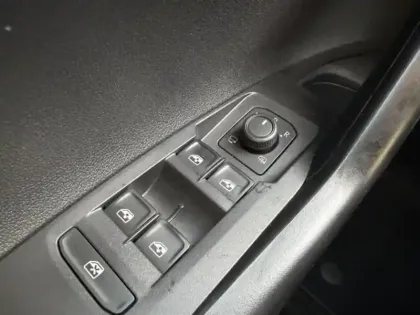 Photo 6 Volkswagen Taigo  1.0 TSI 110ch Life