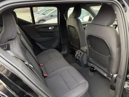 Photo 8 Volvo Xc40  Recharge 231ch Start EDT