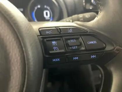 Photo 14 Toyota Yaris  Cross 116h Dynamic MY22