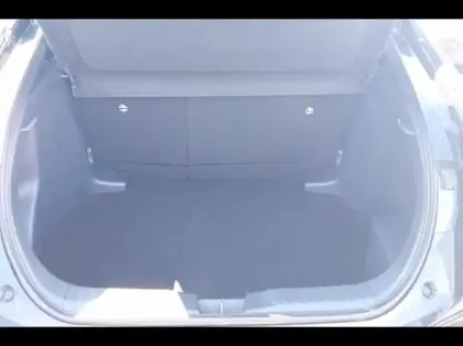 Photo 8 Toyota C-HR  2.0 200ch Design NG23