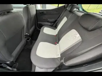 Photo 10 Hyundai I10  1.0 67ch ECO Initia