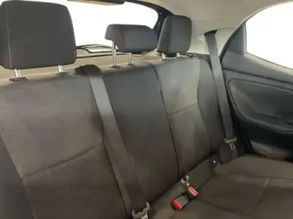 Photo 13 Toyota Yaris  116h Dynamic 5p MY22