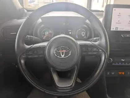 Photo 12 Toyota Yaris  Cross 116h Design AWD-i MY22