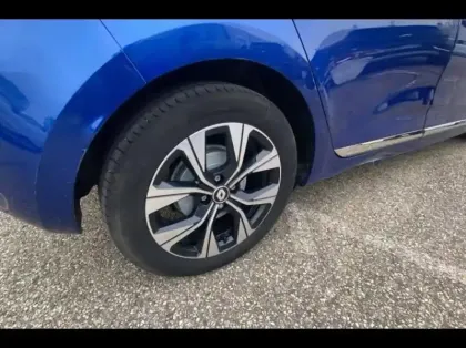 Photo 12 Renault Clio  1.6 E-Tech hybride 140ch Limited -21N