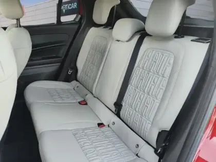 Photo 9 Fiat 600  1.2 Hybrid 100ch La Prima DCT6