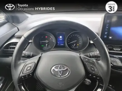 Photo 4 Toyota C-HR  122h Design 2WD E-CVT RC18