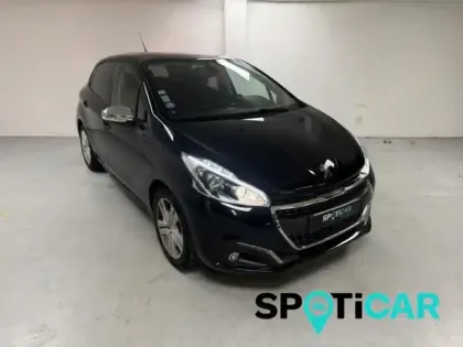 Photo 2 Peugeot 208  1.2 PureTech 82ch E6.c Signature 5p