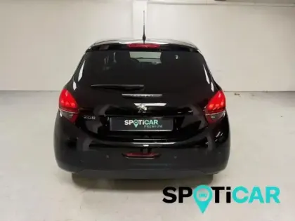 Photo 4 Peugeot 208  1.2 PureTech 82ch E6.c Signature 5p