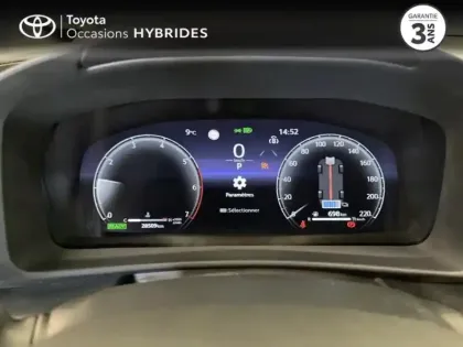 Photo 13 Toyota C-HR  1.8 Hybride 140ch Dynamic Business MY25