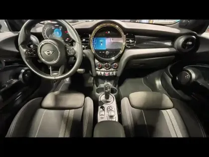 Photo 8 Mini Mini  JCW 231ch Edition Premium Plus BVA8