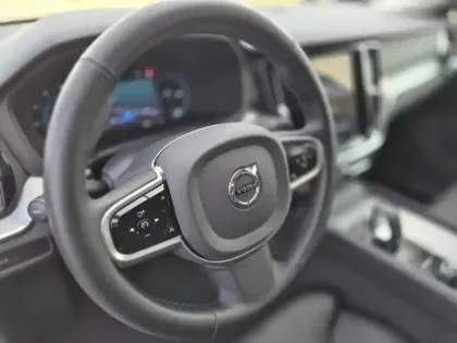 Photo 13 Volvo V60  B4 197ch Plus Style Dark DCT 7