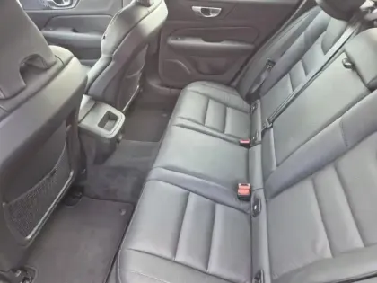 Photo 5 Volvo V60  B4 197ch Plus Style Dark DCT 7