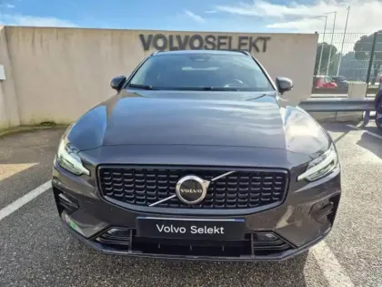 Photo 12 Volvo V60  B4 197ch Plus Style Dark DCT 7