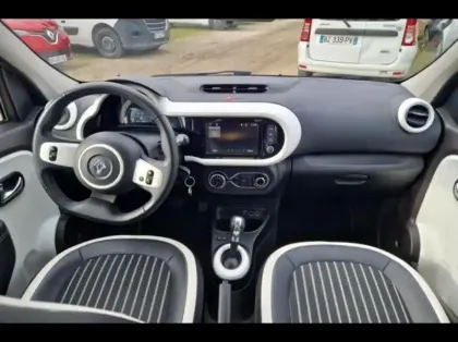 Photo 8 Renault Twingo  E-Tech Electric Techno R80 Achat Intégral