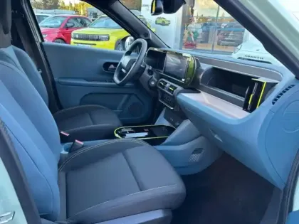 Photo 7 Fiat Grande Panda  1.2 Hybrid Turbo 110ch Icône eDCT6