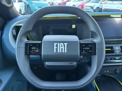 Photo 13 Fiat Grande Panda  1.2 Hybrid Turbo 110ch Icône eDCT6