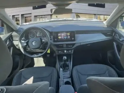 Photo 7 Skoda Kamiq  1.0 TSI Evo 110ch Ambition