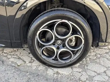 Photo 12 Alfa Romeo Tonale  1.5 Hybrid 130ch Sprint TCT