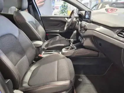 Photo 10 Ford Focus  1.5 EcoBoost 150 ch ST-Line