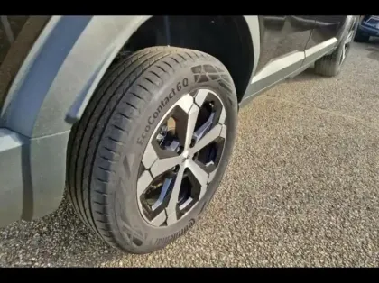 Photo 12 Dacia Bigster  1.8 hybrid 155ch Journey