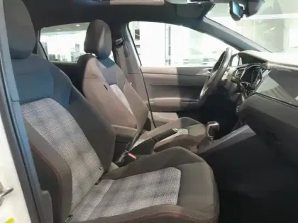 Photo 13 Volkswagen Polo  2.0 TSI 207ch GTI DSG7