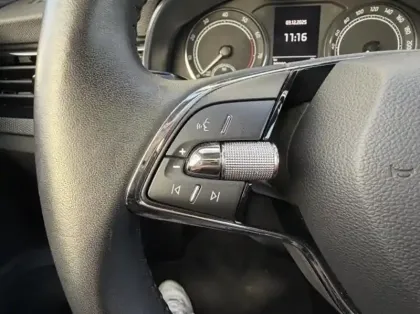 Photo 14 Skoda Kamiq  1.0 TSI Evo 110ch Ambition