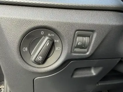 Photo 11 Skoda Kamiq  1.0 TSI Evo 110ch Ambition